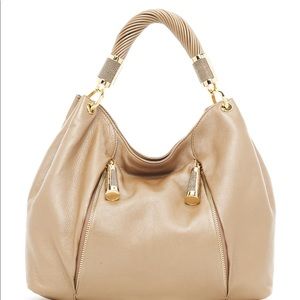 Authentic Michael Kors Tonne Leather Hobo Bag🔅